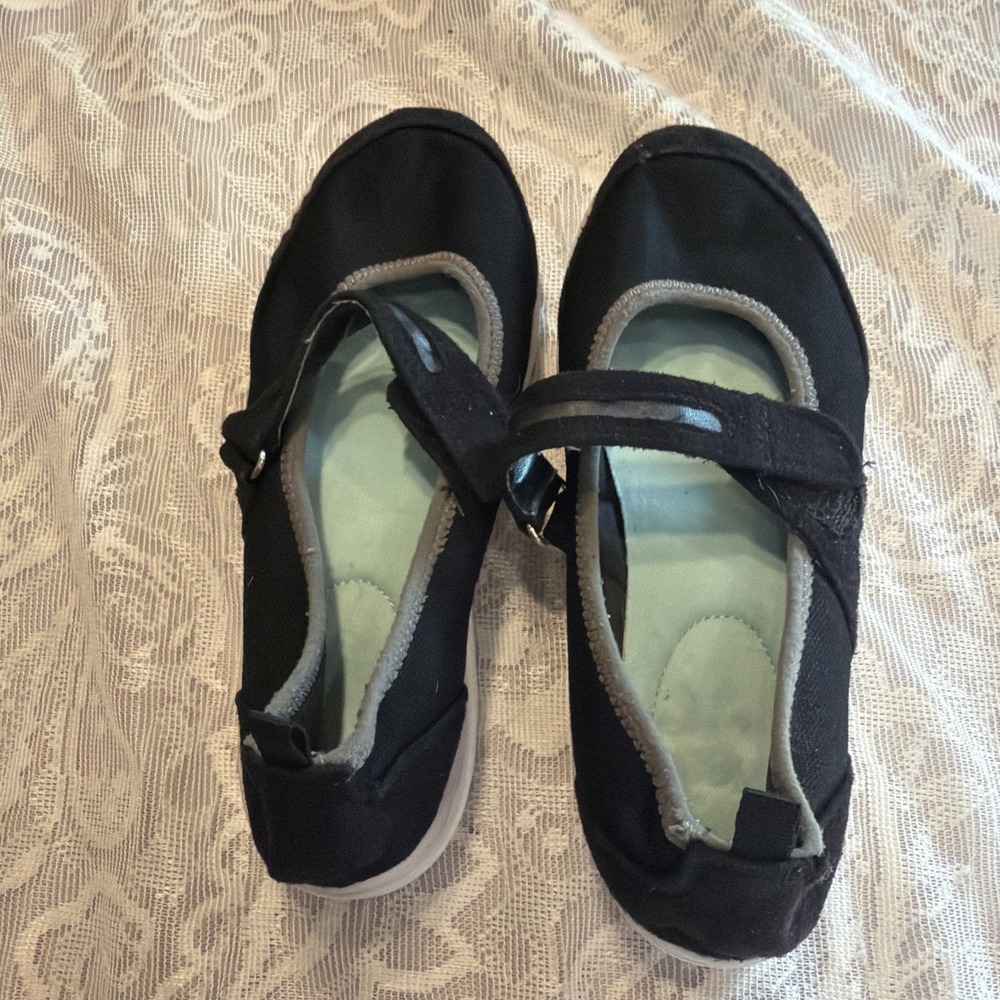 Athletech Women's Black Mary Jane Sneakers Shoes 5 Medium Comfort On Vacay